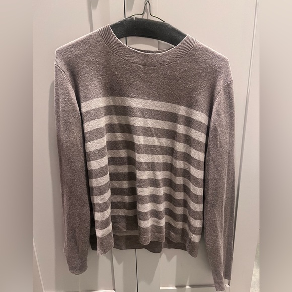 Kit and Ace: Essential Fine Gauge Merino Sweater with stripes - Picture 4 of 9